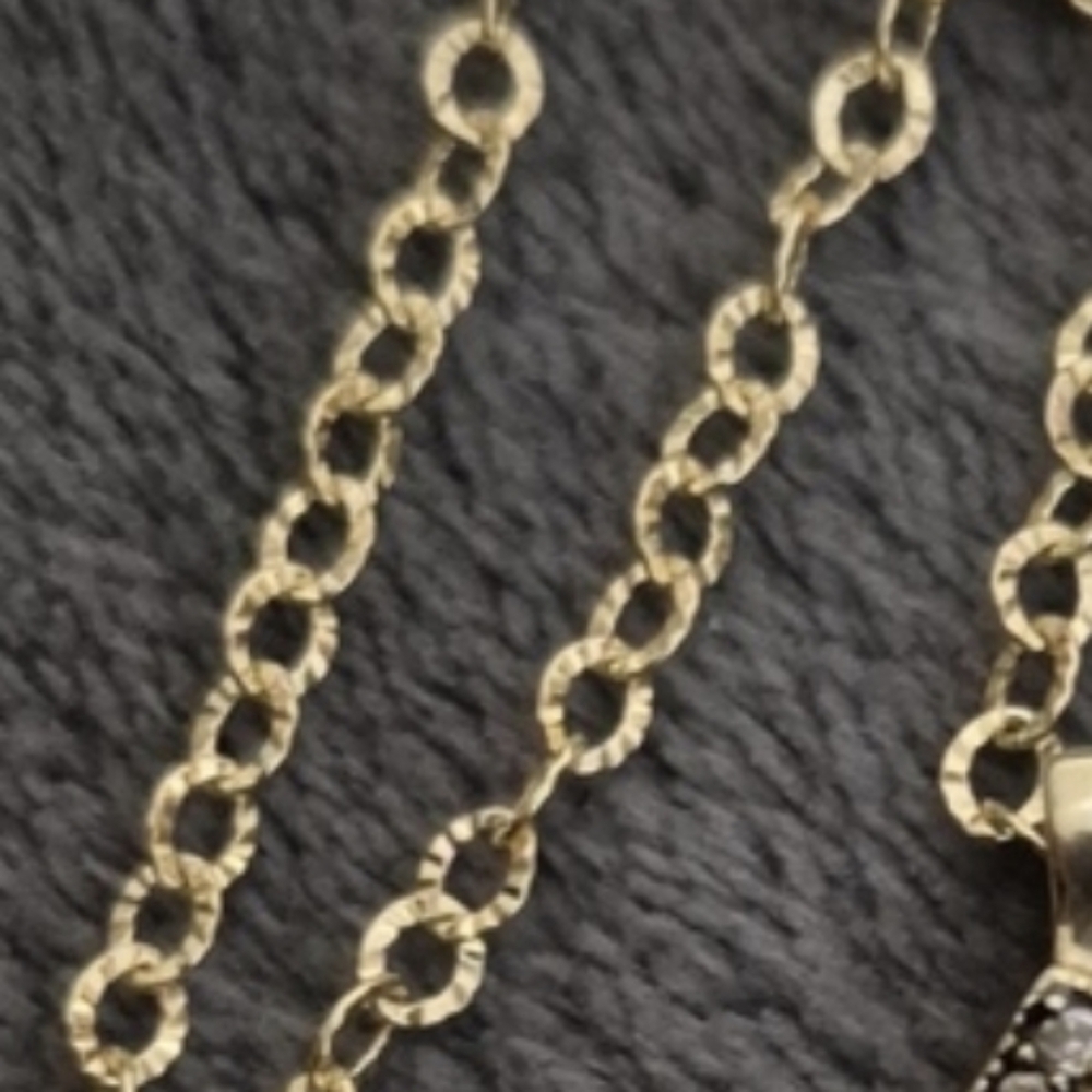 14K Chain Neckclace. 20".  Gorgeous Stunning